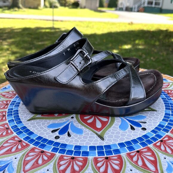 Donald J Pliner Gin Wedge Sandals Womens 7M Metallic Silver Leather Italy Heel - Picture 6 of 10